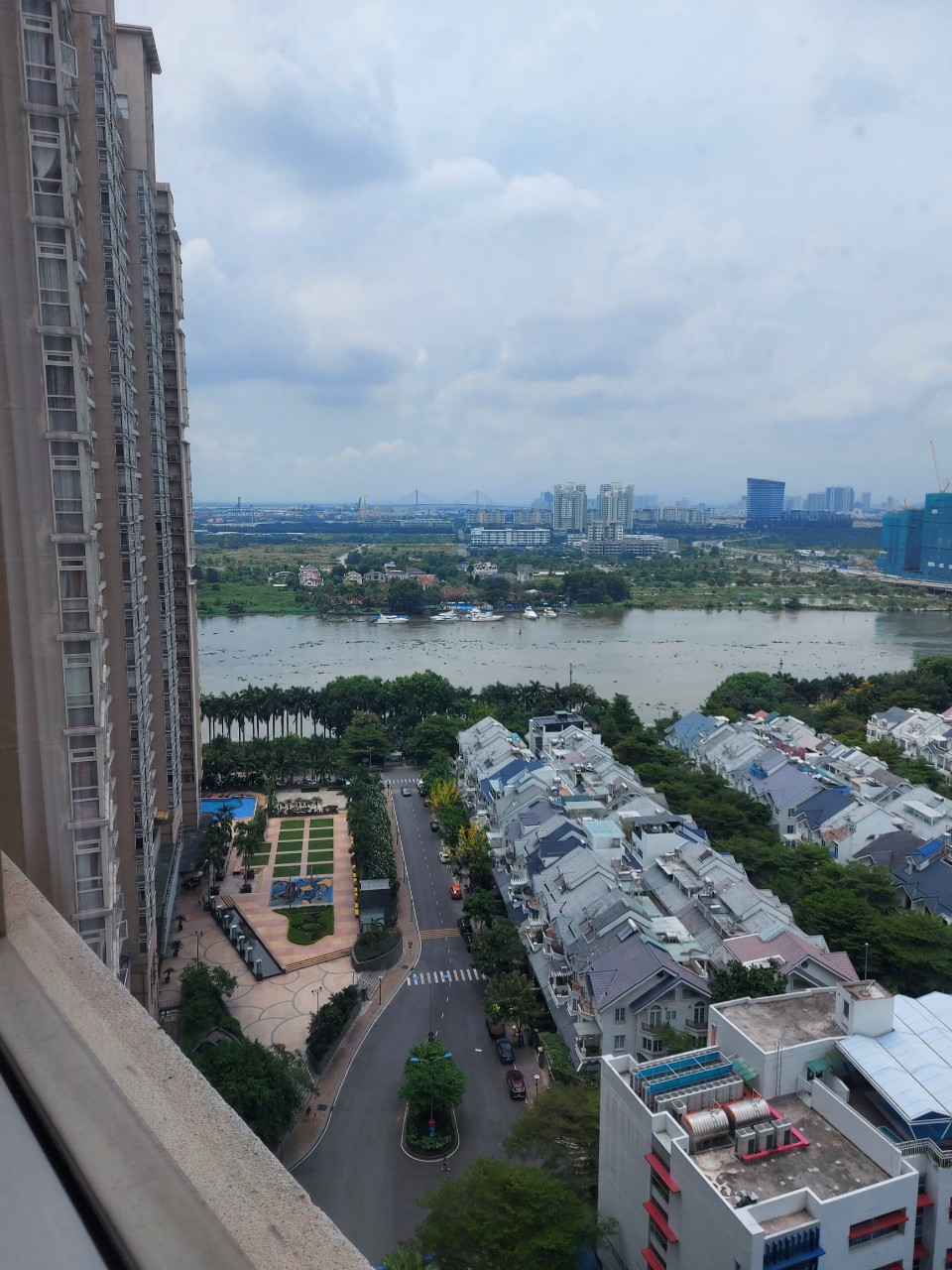 Chủ đầu tư cho thuê căn hộ Opal Sài Gòn Pearl 1PN, 2PN, 3PN, 4PN. Liên hệ xem ngay 0902.46.2348
