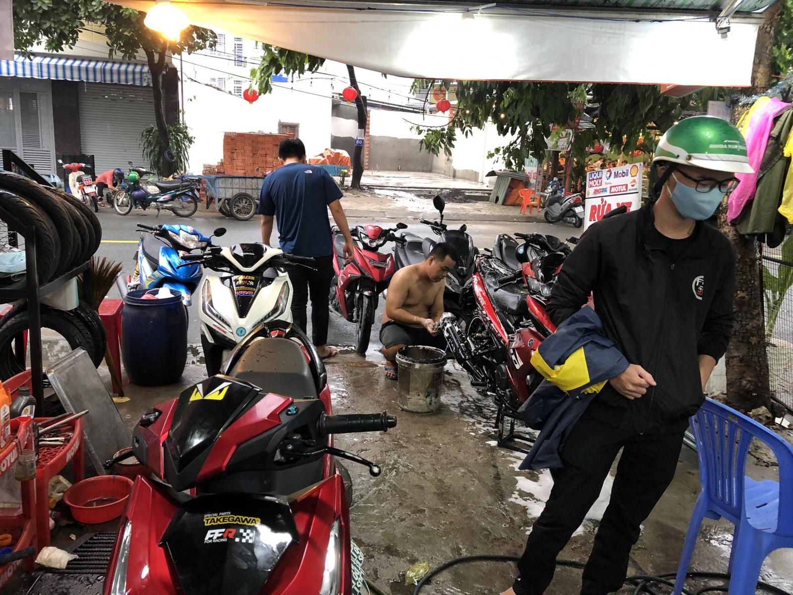 Cần sang tiệm rửa xe sửa xe mặt tiền Nguyễn Sỹ Sách, phường 15, quận Tân Bình, Tp Hồ Chí Minh.
