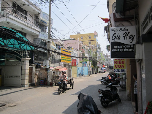Cho thuê nhà Quận Bình Thạnh- Nhà MT đường Phan Văn Hân