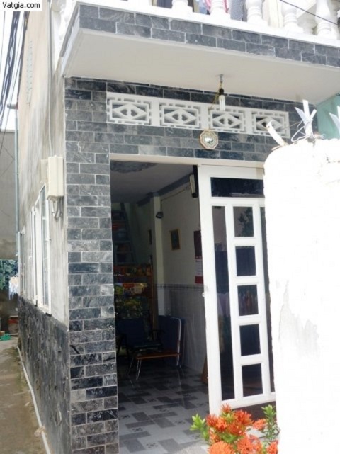 Cho thuê nhà ở Huyện Nhà Bè hẻm 1716/ gần chợ Phú Xuân-Nhà nhỏ xinh DTSD 40m GIÁ RẺ chỉ 2.3tr/th.