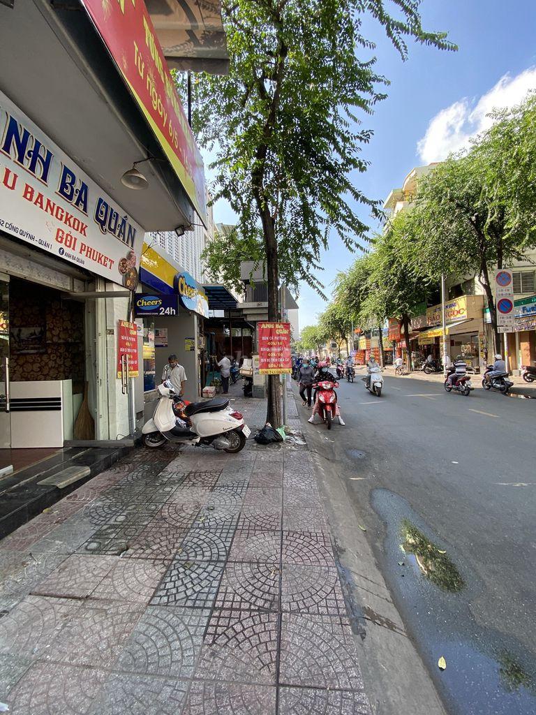 Cho thuê mặt bằng số 152 đường Cống Quỳnh - Quận 1
