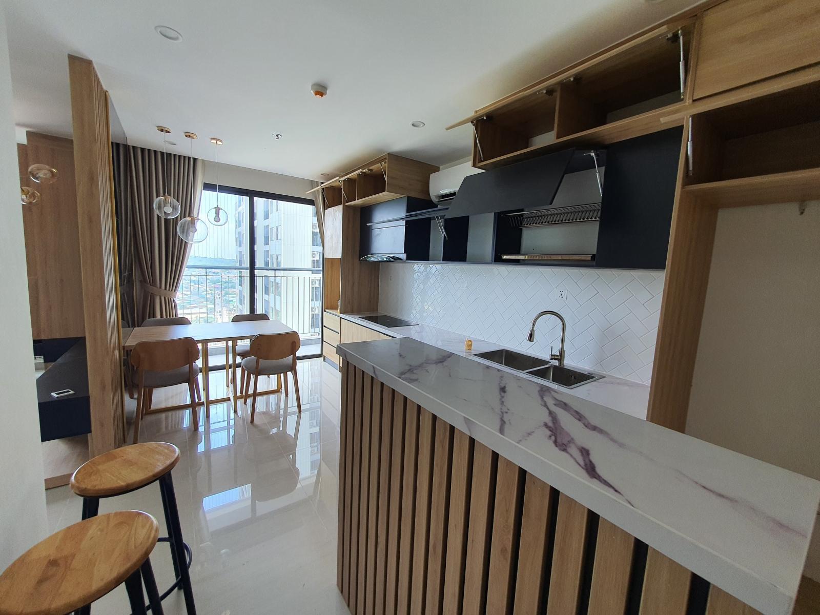 (Hot) cho thuê 2 căn góc 2PN 2WC, full nội thất, Vinhomes Quận 9, giảm 3 triệu