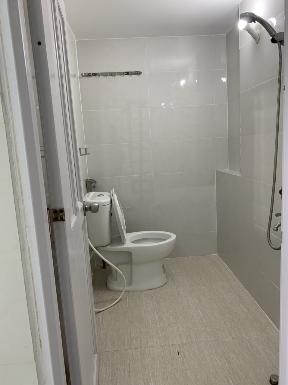 - PHÒNG TRỌ MỚI, SẠCH SẼ