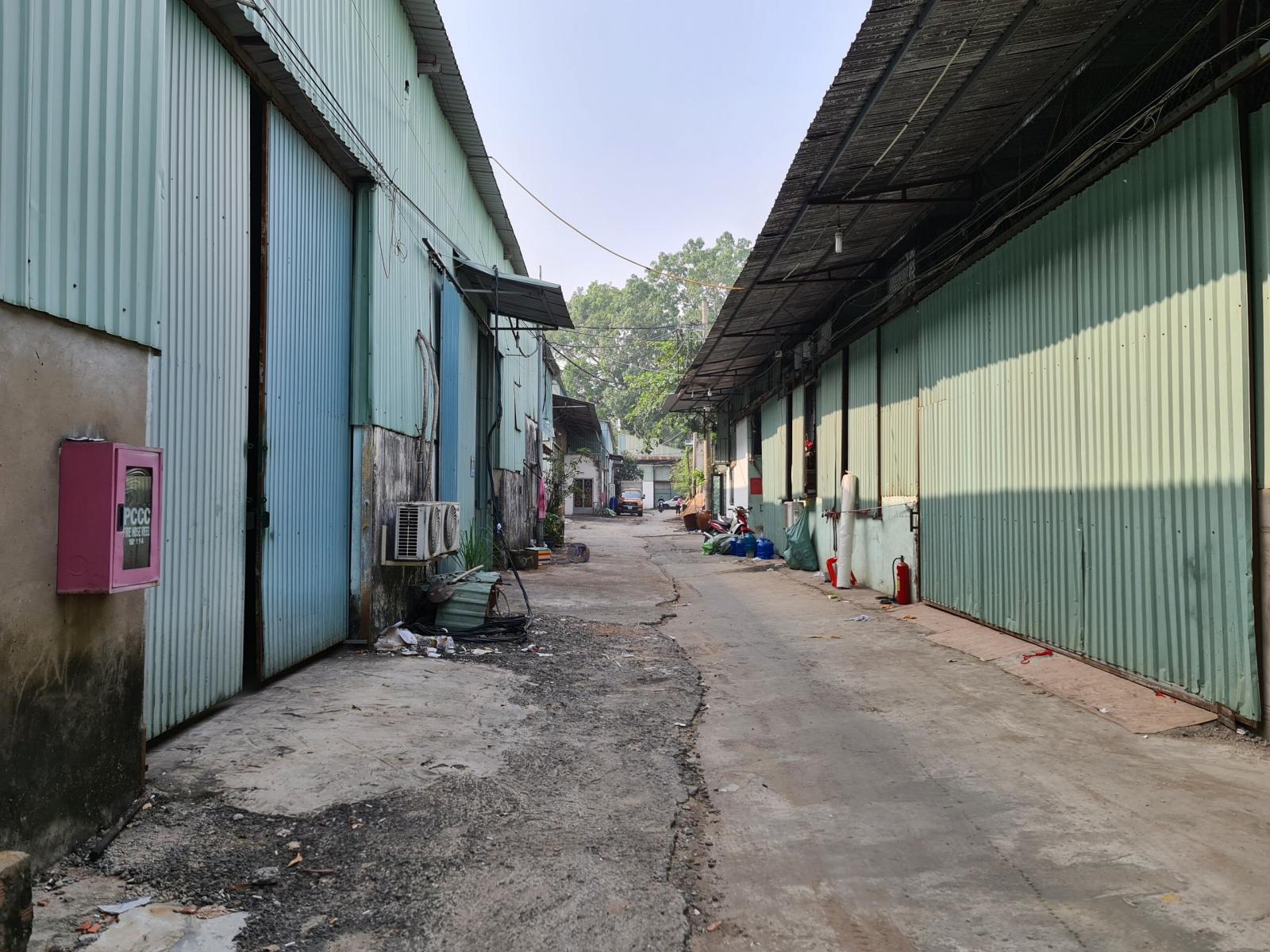Cho thuê kho, nhà xưởng, đất tại Đường Tân Sơn, Phường 15, Tân Bình, Tp.HCM diện tích 300m2 giá 90 Nghìn/m²/tháng