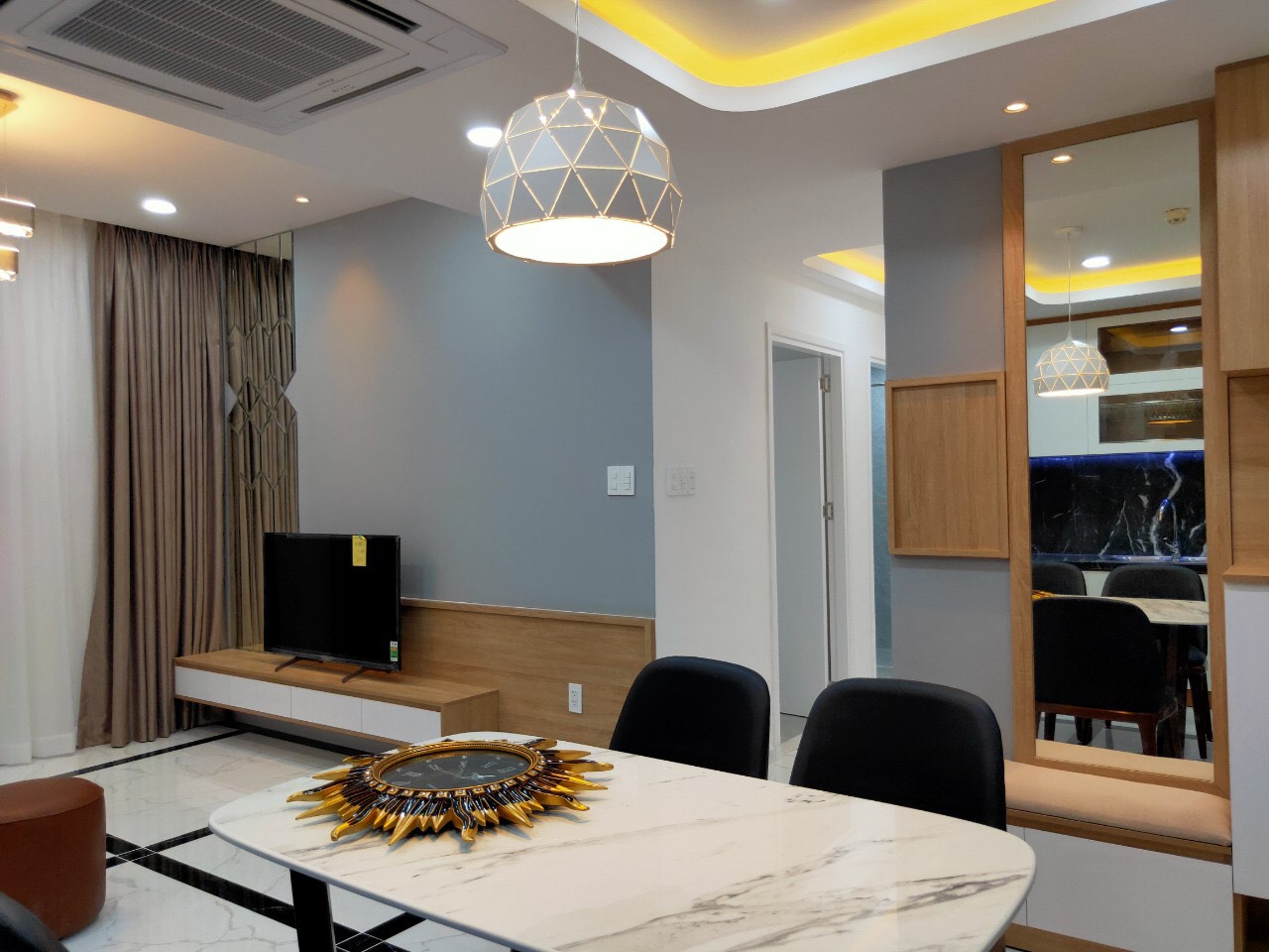 Căn hộ Phú Hoàng Anh bảng giá cho thuê & bán căn hộ mới nhất. LH 0947535251