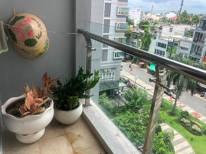 Chính chủ cần cho thuê căn hộ chung cư cao cấp Carillon 1 ở 171A Hoàng Hoa Thám Quận Tân Bình TPHCM