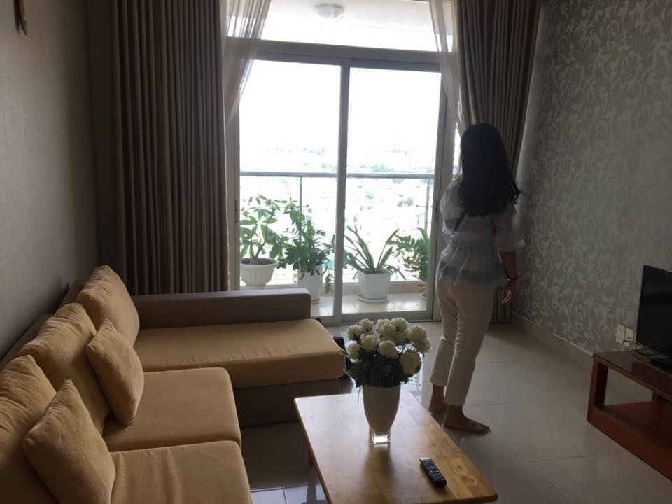 Cho thuê căn hộ chung cư Satra Eximland Phú Nhuận 2 phòng ngủ/2WC DT 90m2 full nội thất 14 Triệu