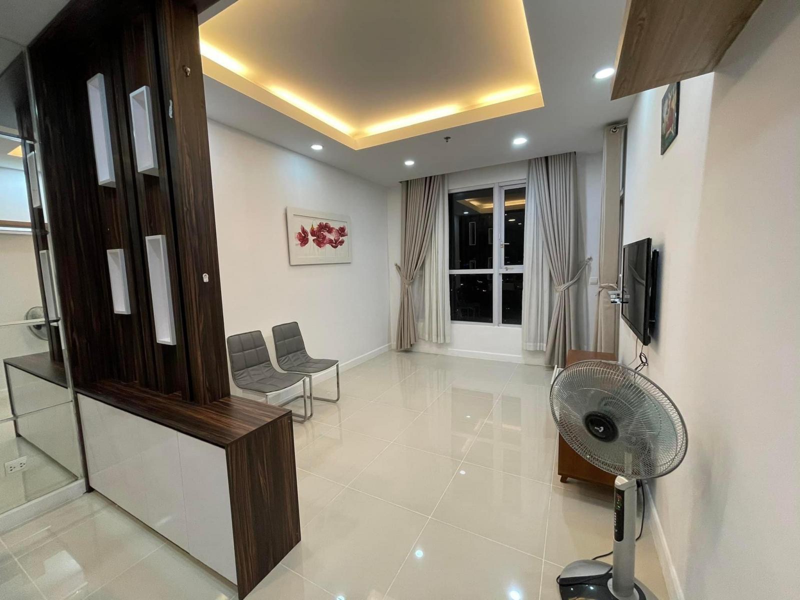 HÀNG HIẾM-Căn hộ 3PN-106m2 chung cư The Prince Nguyễn Văn Trỗi lầu cao view siêu đẹp giá 25tr/th. LH 0932 192 028-Ms.Mai