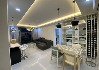 Cần cho thuê nhanh căn hộ cao cấp Urban Hill, PMH, Q7 nhà đẹp, mới 100%, giá rẻ. LH: 0914 574 528(MR.THAO)