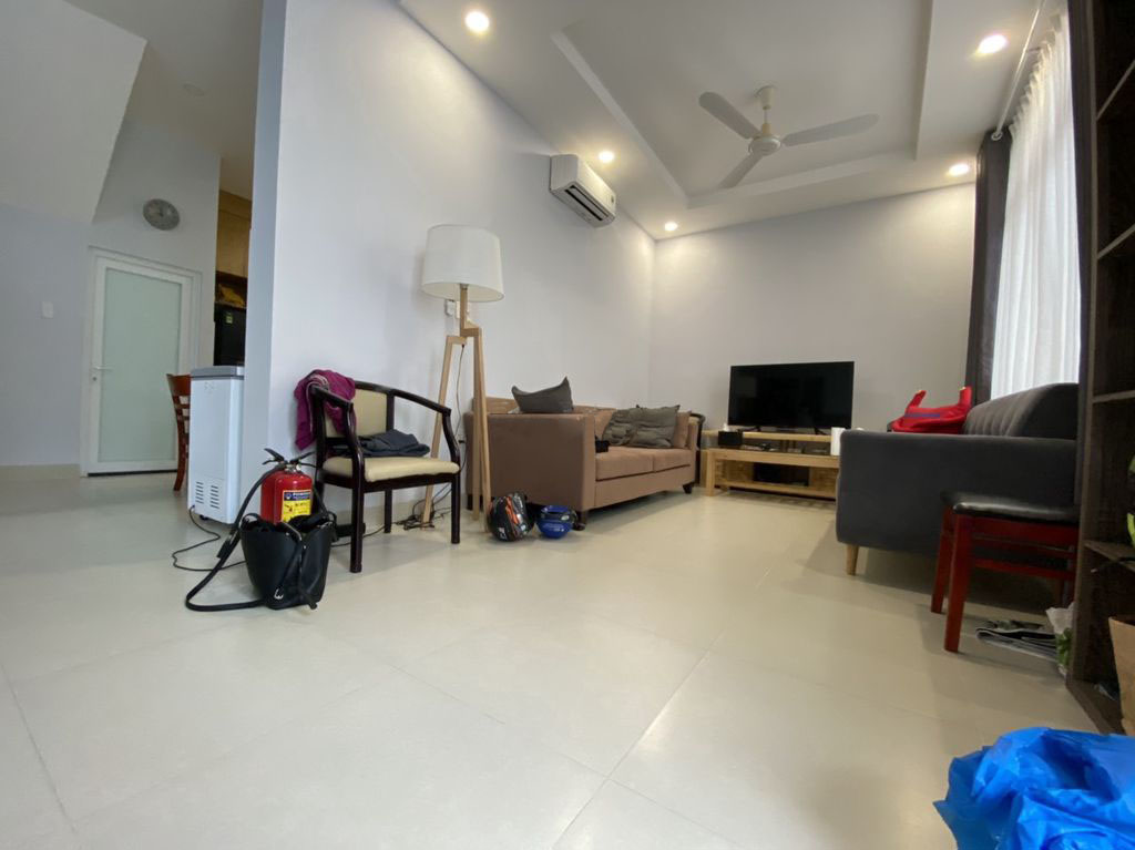 Cho thuê villa 6x20m gara trệt 2 lầu 4PN Thảo Điền chỉ 35tr/tháng