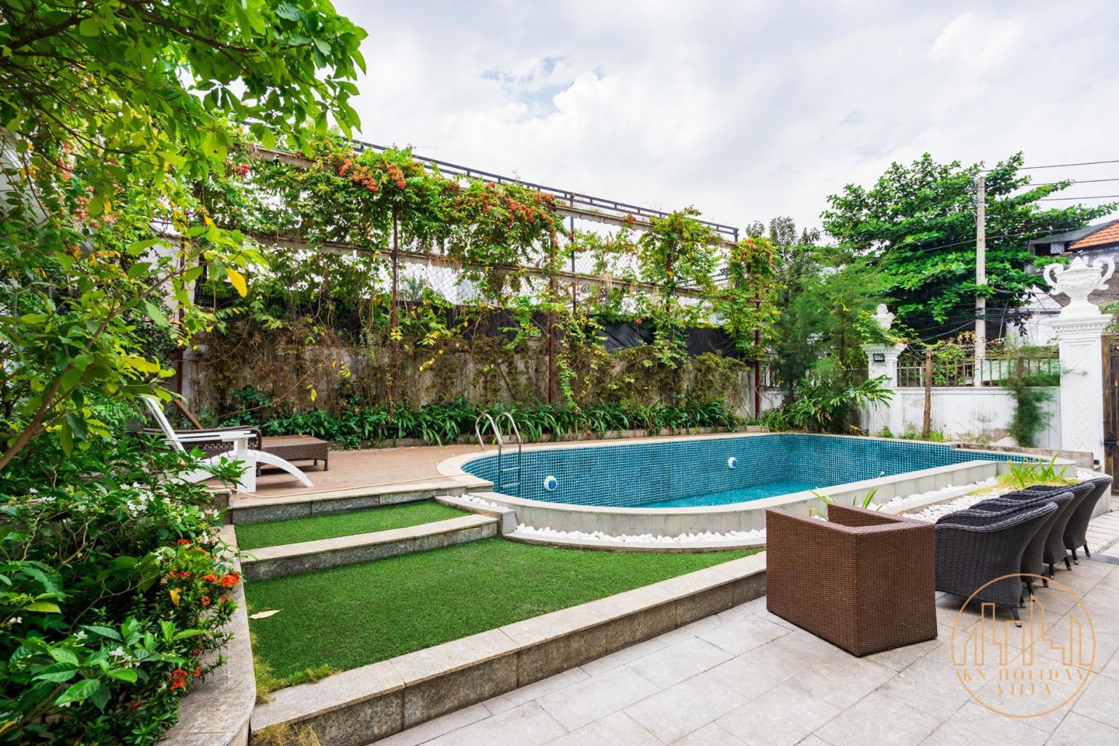 Cho thuê villa Pháp ngay gần cầu Sài Gòn,hồ bơi sân vườn 6PN full nội thất