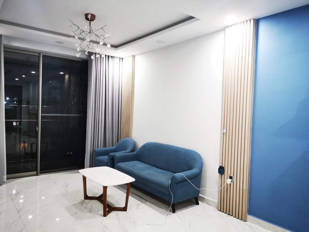 Cho thuê căn hộ Midtown 2 phòng ngủ diện tích 91 m2 giá tốt.LH: 0914 241 221 Ms Thư