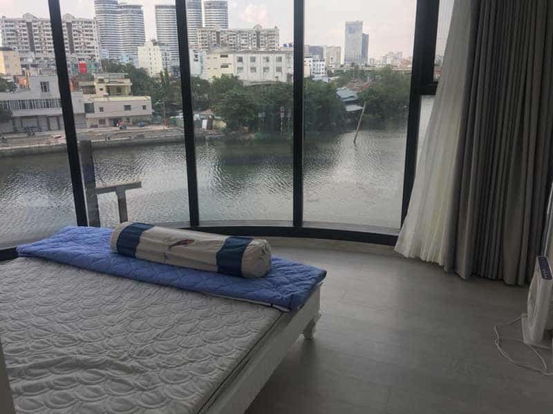 FOR RENT VINHOMES GOLDEN RIVER APARTMENT - IN DISTRICT 1- HIGH FLOOR - VIEW RIVER