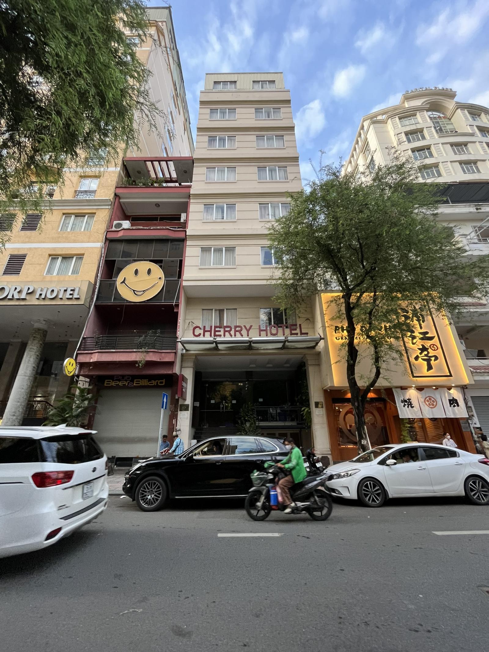 Cho thuê khách sạn mặt tiền đường Thái Văn Lung, Phường Bến Nghé, Quân 1