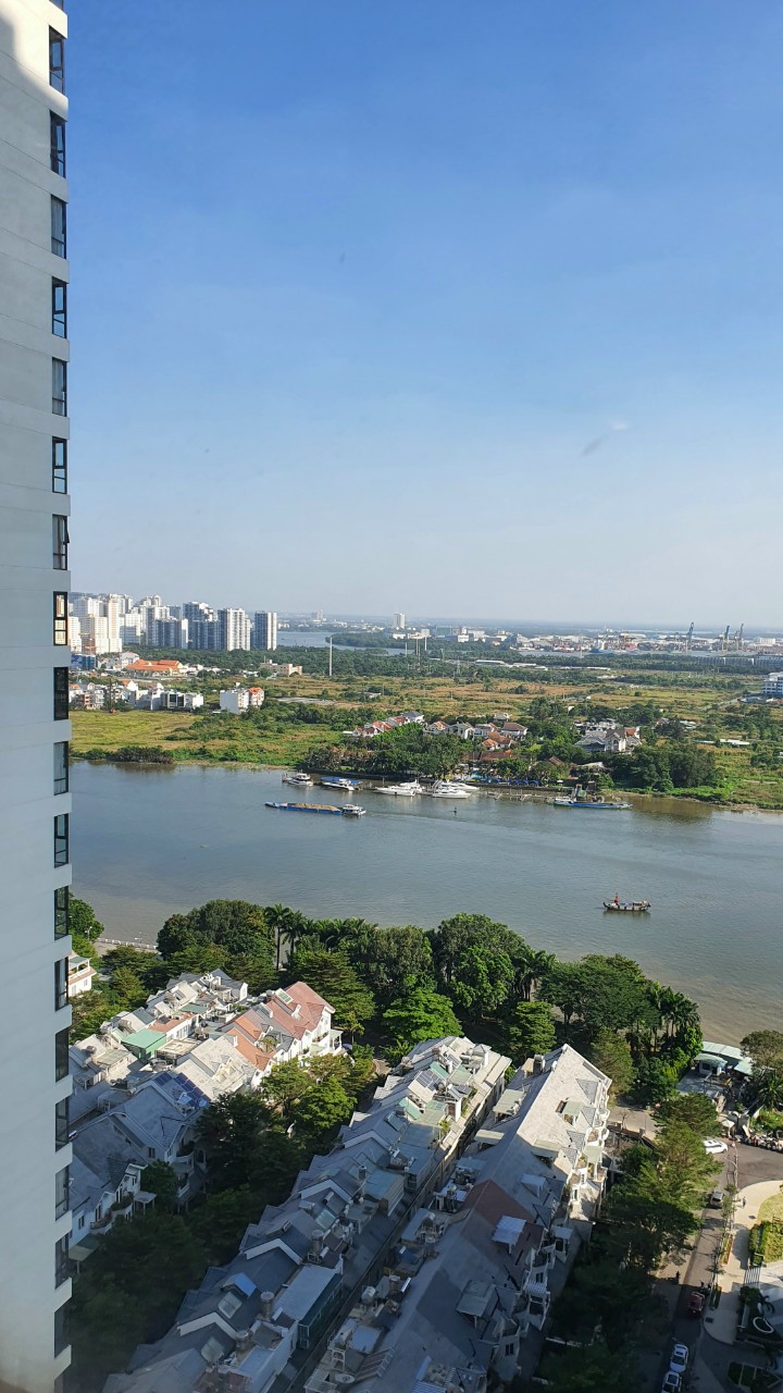 Cho thuê căn hộ nội thất cơ bản 90 Riverside Nguyễn Hữu Cảnh, P22, Bình Thạnh 65m2 2pn .
