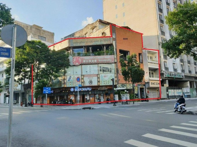 Cho thuê nhà GÓC 2 MẶT TIỀN 190-192-192A Lý Tự Trọng, Q1 ~1400m2 giá 50.000$