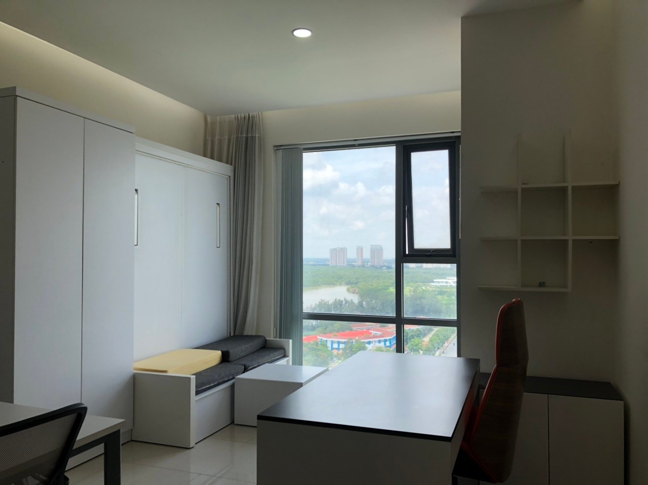 Cho thuê văn phòng có nội thất,giá rẻ tại chung cư Golden King-Phú Mỹ Hưng- quận 7.Lh: 0965.439.257-Thanh