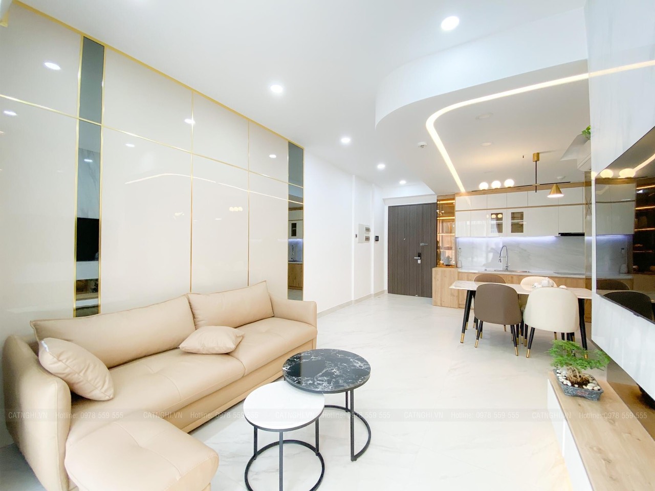 Gia đình cho thuê căn hộ Midtown Sakura, Phú Mỹ Hưng 91m2 nội thất mới 100% siêu rẻ LH 0914574528