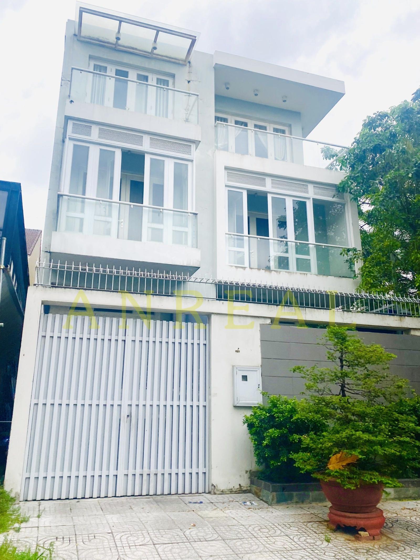 Cho Thuê Villa Thảo Điền - Thiết Kế Hiện Đại - Giá 2500$/Tháng