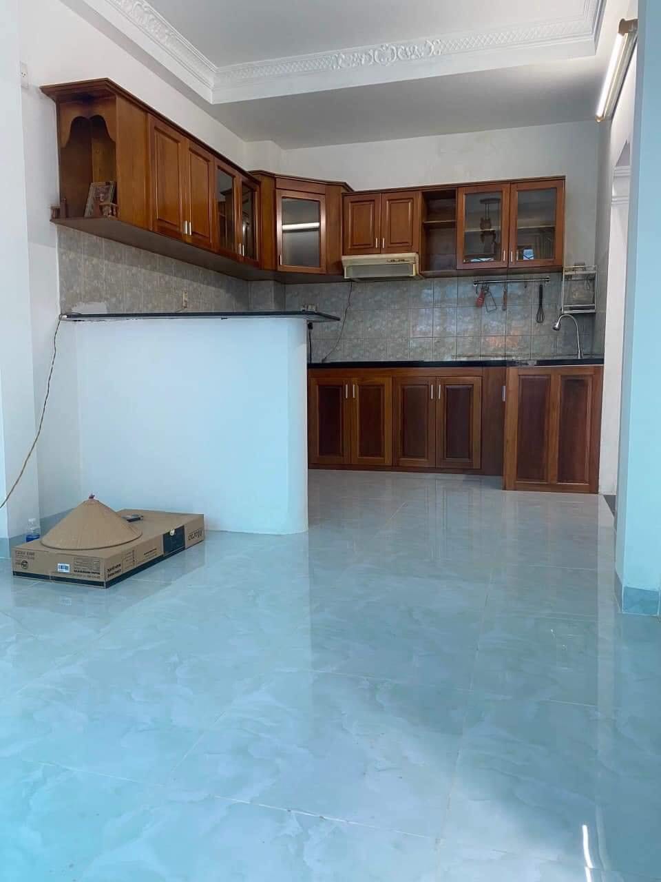 Cho thuê villa căn góc 2MT Thảo Điền 14x16m