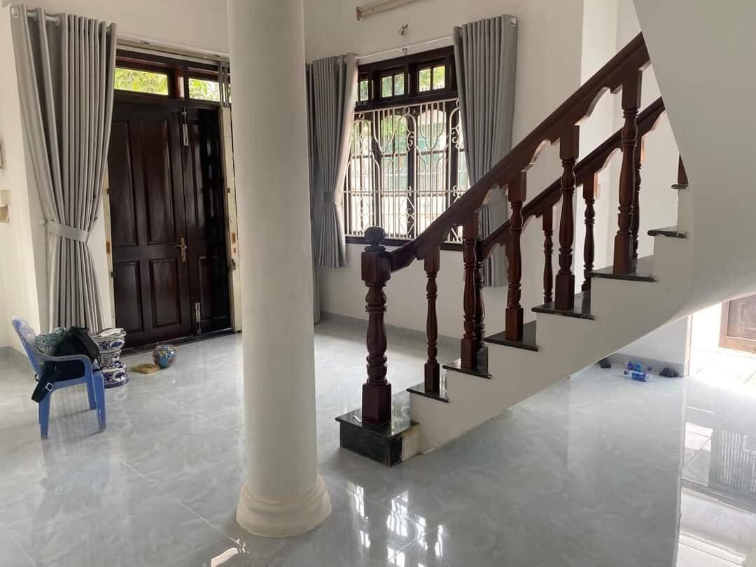 Cho thuê villa căn góc 2MT Thảo Điền 14x16m