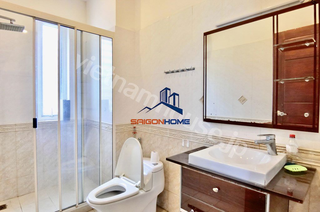 Cho Villa thự hồ bơi,sân vườn 450m2 full nội thất