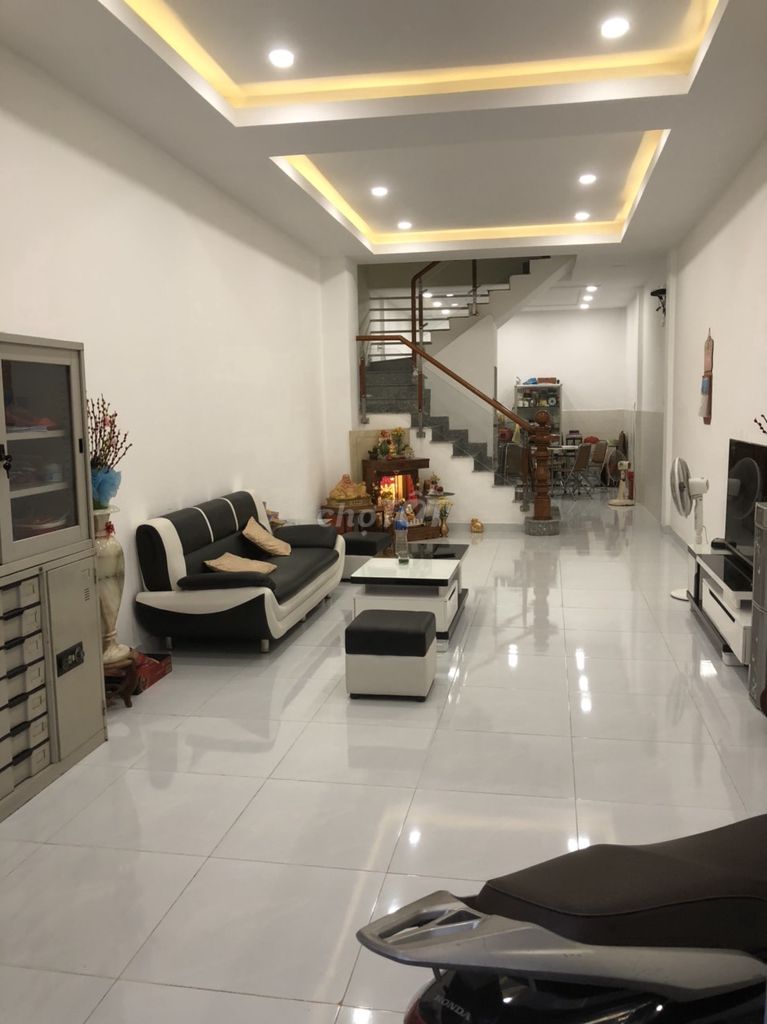 Cho thuê nhà riêng tại Đường Nguyễn Trãi, Quận 1, Tp.HCM diện tích 100m2  giá 60 Triệu/m²/tháng