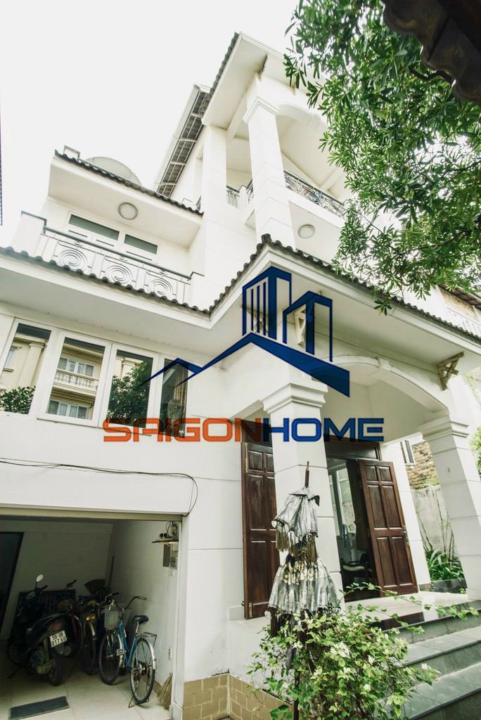 Cho thuê villa compound Nguyễn Văn Hưởng 10x20m sân vườn