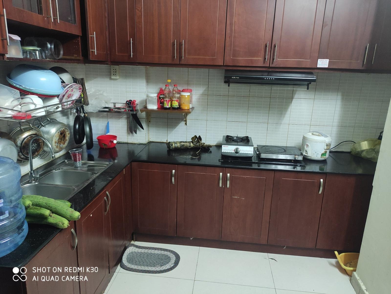 Cho thuê căn hộ Phú Thạnh có nội thất, 2pn, 8tr350. Liên hệ: 0384015896