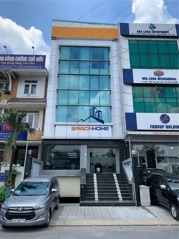 Cho thuê tòa VP hầm 4 sàn trống suốt 600m2 An Phú