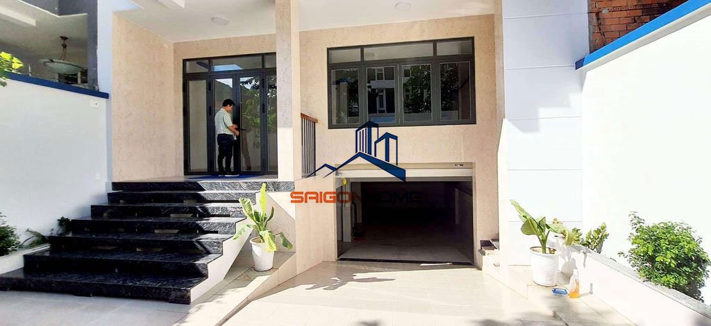 Villa VP hầm 4 sàn trống suốt 480m2 trung tâm Q2