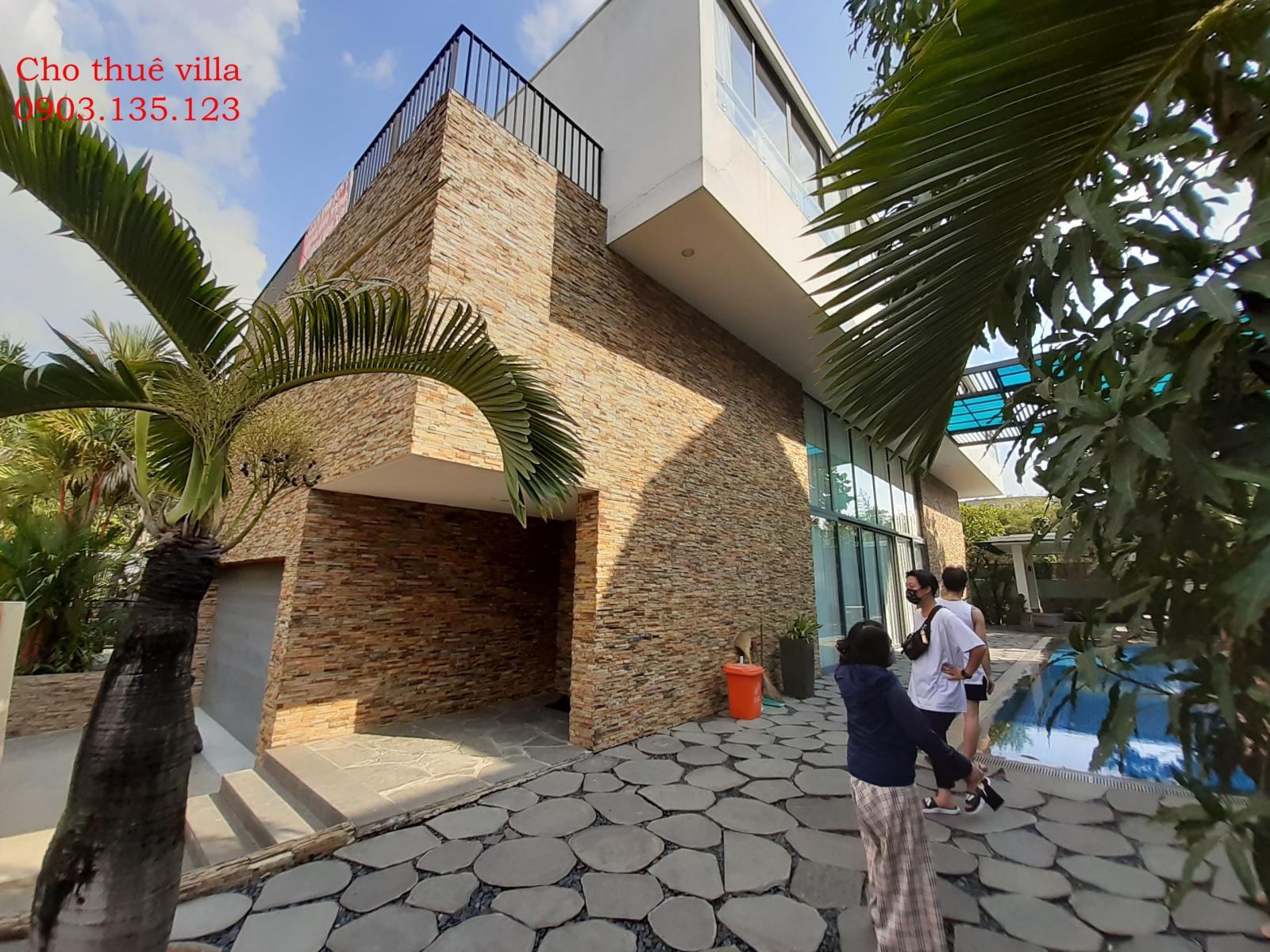 Villa 600m2 sân vườn hồ bơi trệt 1 lầu Thảo Điền