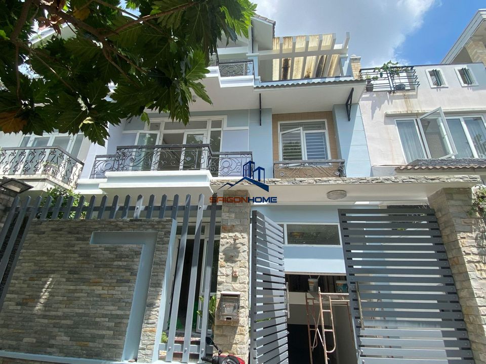 Cho thuê nhà villa có hầm 3 lầu ở An Phú, DT: 10x20m