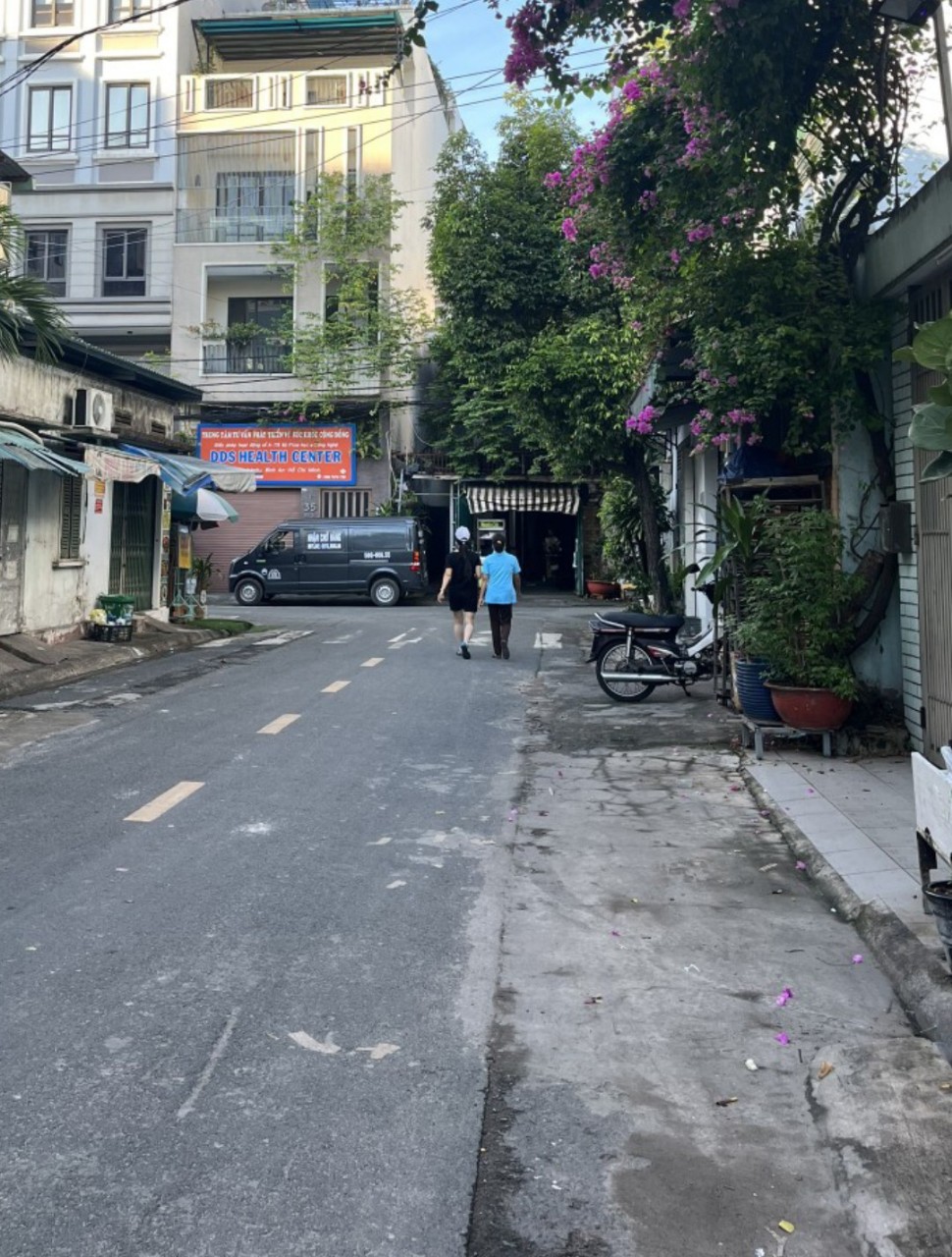 Cho thuê nhà nguyên căn hẻm ô tô lưu thông 58 Huỳnh Văn Bánh, phường 17, Phú Nhuận. 