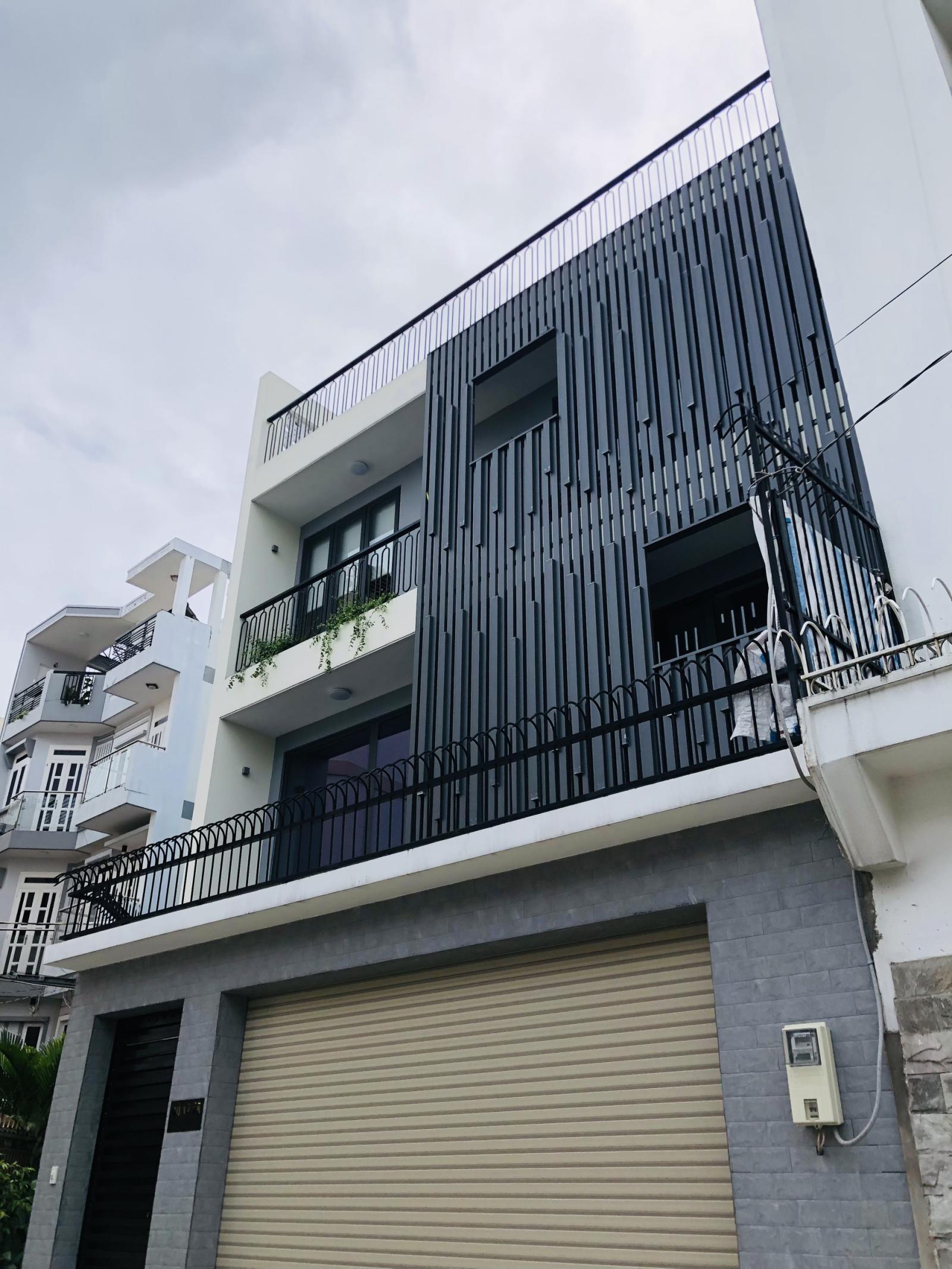 Cho thuê nhà mới hiện đại hẻm xe hơi tại Phú Nhuận.