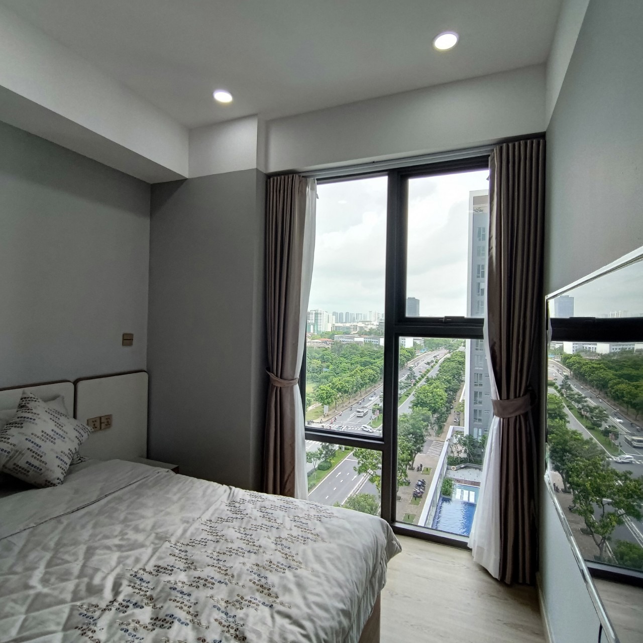 Cho thuê căn hộ The Ascentia, Phú Mỹ Hưng,DT 84m2, 2 PN, đầy đủ nội thất, new 100%. LH 078 825 3939
