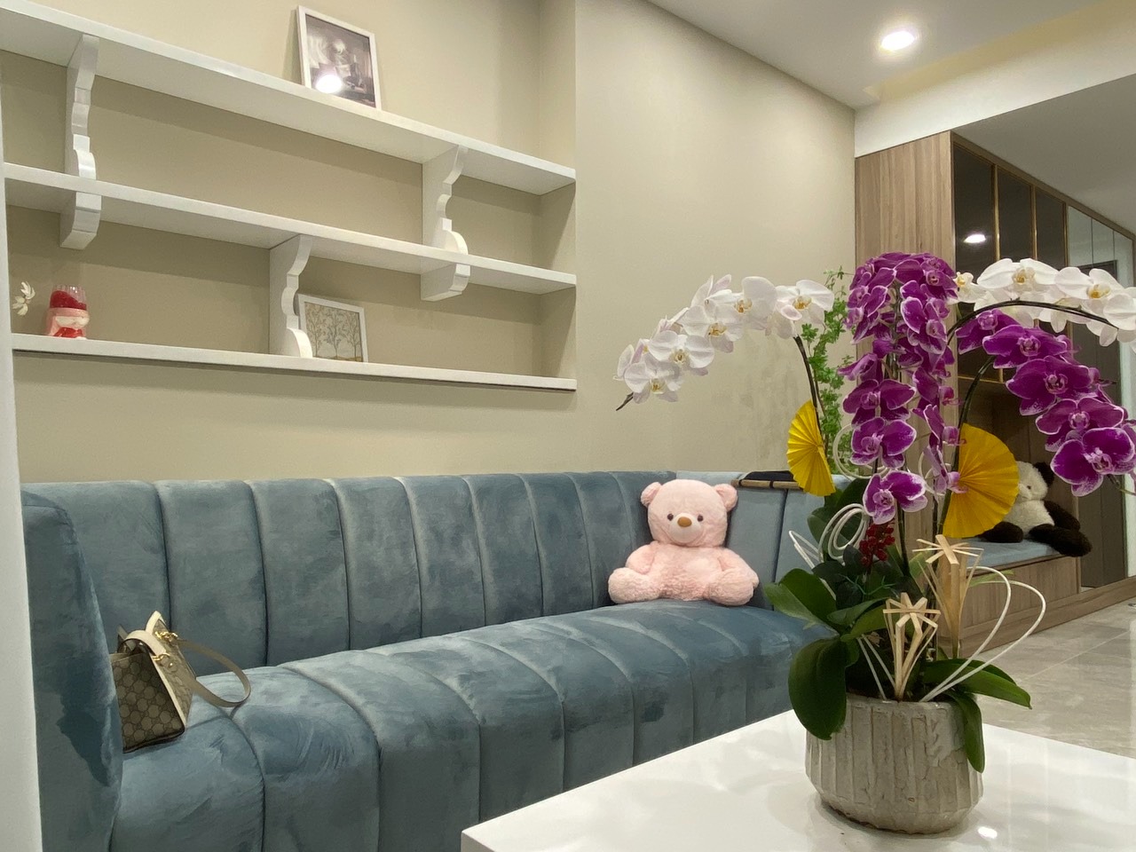 Cho thuê căn hộ Midtown Phú Mỹ Hưng, dt 88m2, 2 PN, nội thất mới 100%. LH 078 825 3939