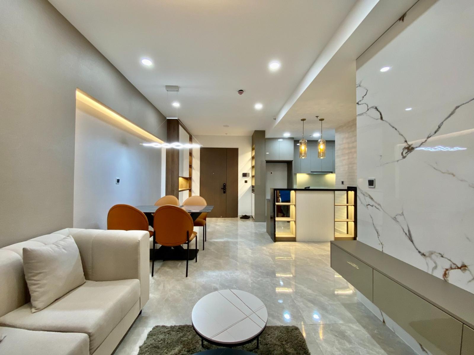 Cho thuê căn hộ Midtown Phú Mỹ Hưng, dt 82m2, 2 PN, nhà đẹp. LH 078 825 3939