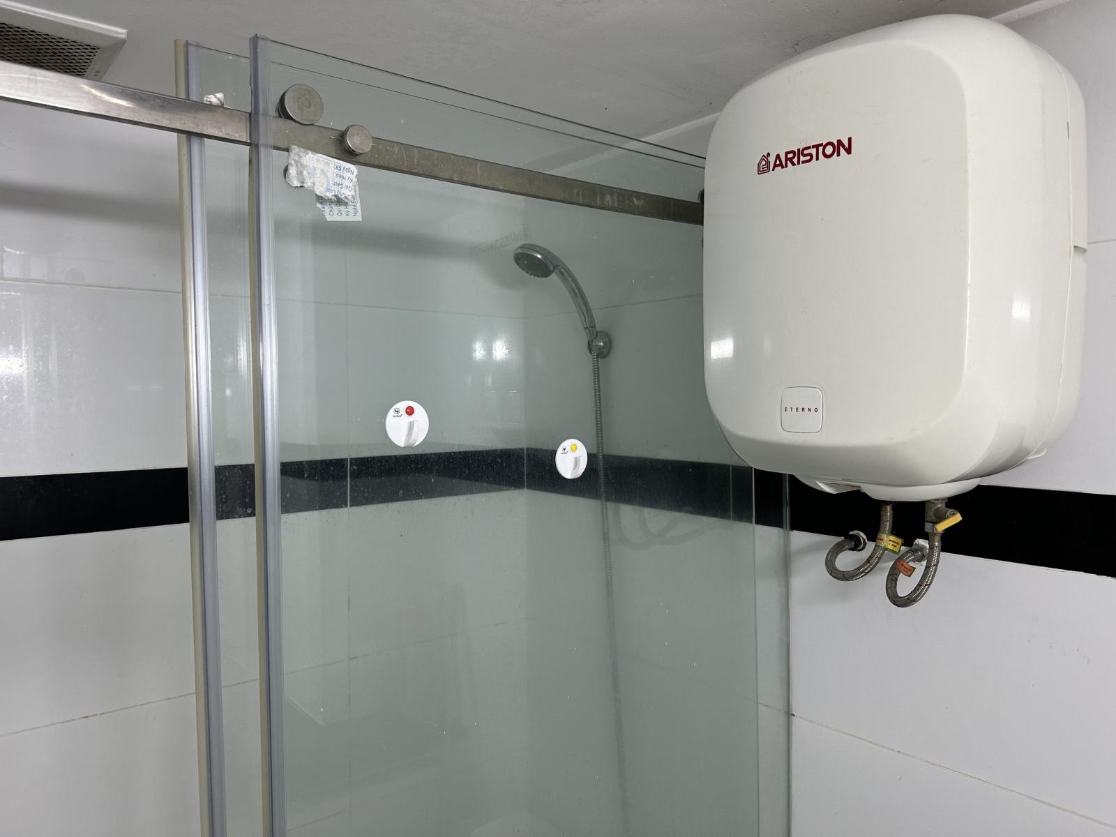 Cần cho thuê căn hộ Hưng Vượng 3,Phú Mỹ Hưng giá 12tr/tháng LH;0909052673 Nguyệt 