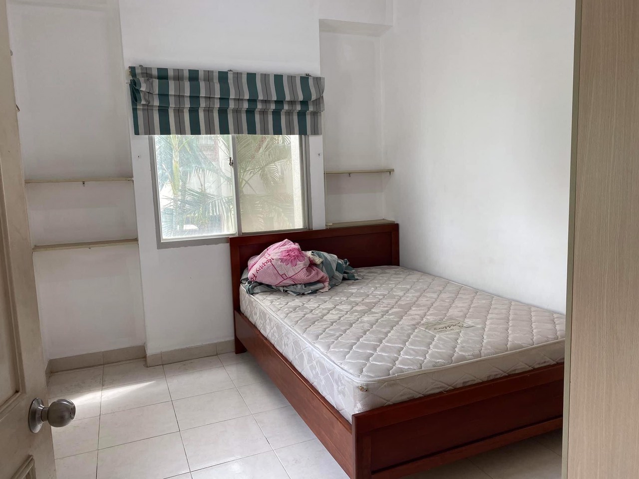 Cần cho thuê căn hộ Mỹ Cảnh ,Phú Mỹ Hưng giá 10tr/tháng LH:0909052673 Nguyệt 
