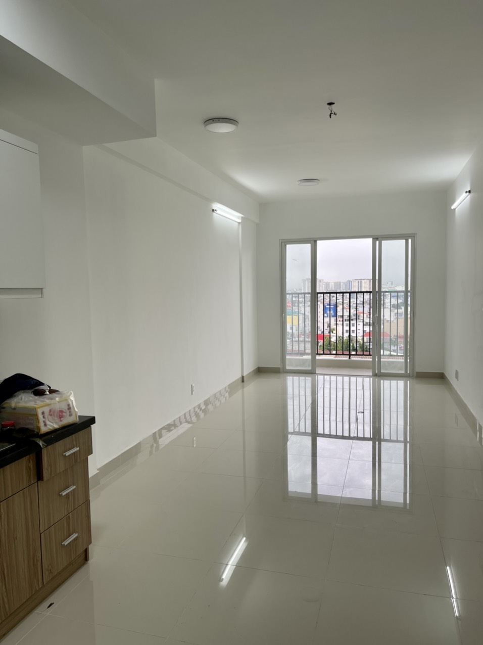 Cần cho thuê chung cư Carillon 5 Quận Tân Phú 2PN 2WC 75m - Nhà thoáng mát 