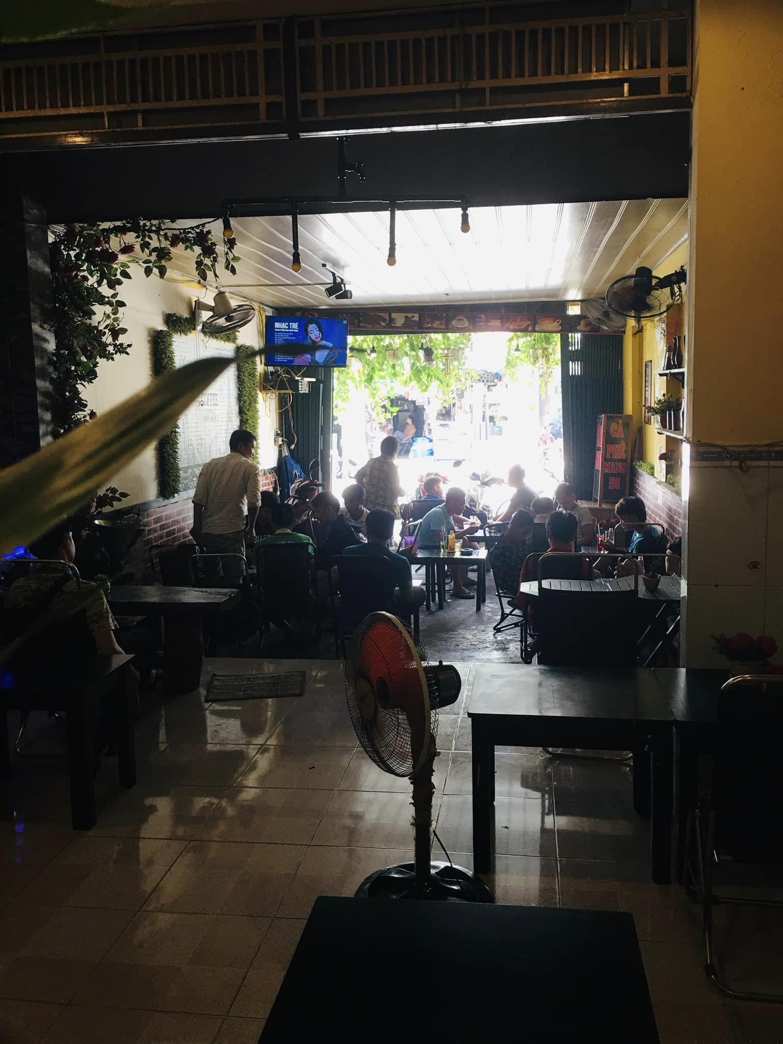 GÓC SANG NHƯỢNG QUÁN CAFE Ở HÓC MÔN