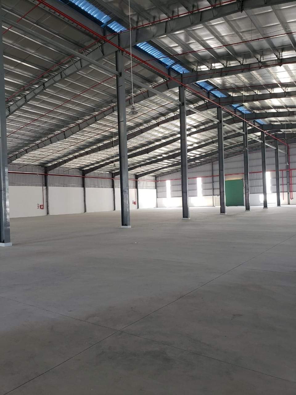 Cho thuê nhà xưởng 4300m2 trong KCN Mỹ Phước, Bến Cát, Bình Dương 