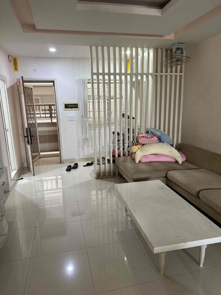 Cho thuê căn hộ chung cư tại Dự án Cao Ốc Căn Hộ H2-Hoàng Diệu, Quận 4, Tp.HCM diện tích 87m2  giá 14 Triệu/tháng