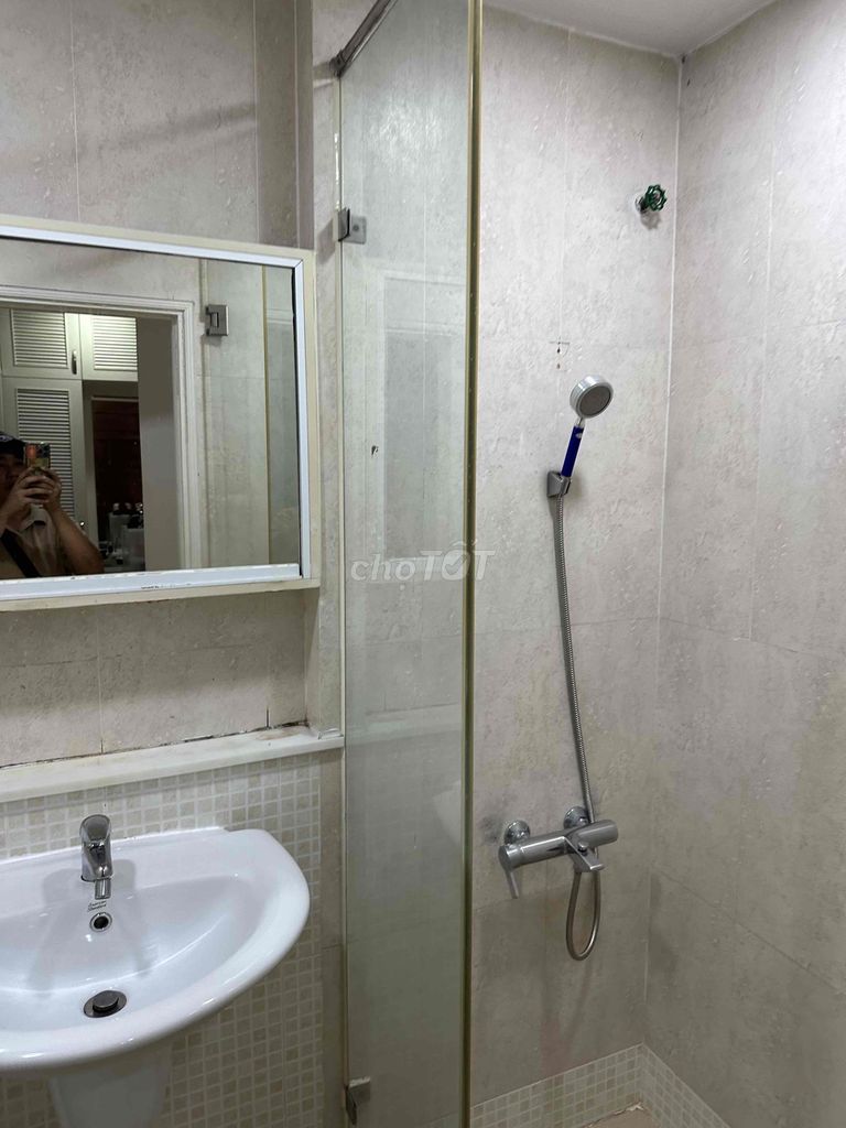 Cho thuê căn hộ chung cư tại Dự án Cao Ốc Căn Hộ H2-Hoàng Diệu, Quận 4, Tp.HCM diện tích 87m2  giá 14 Triệu/tháng