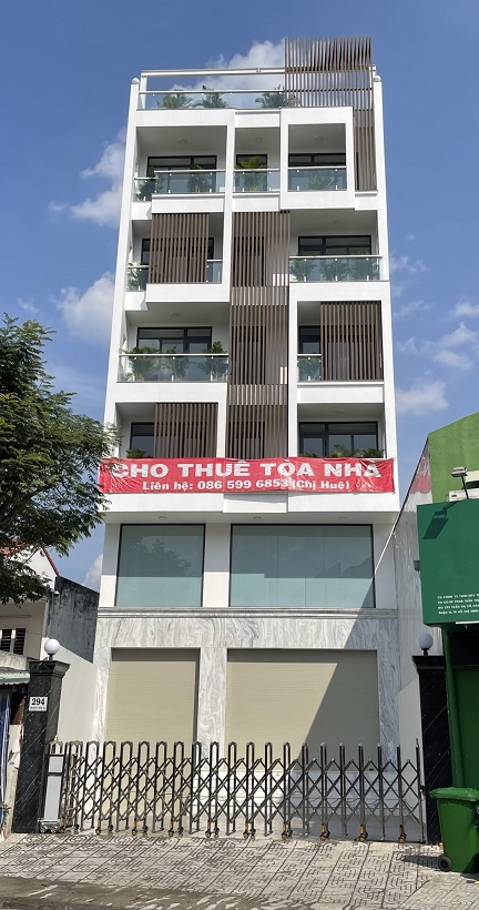 Cho thuê toà nhà văn phòng cao cấp. Khu vực sung túc