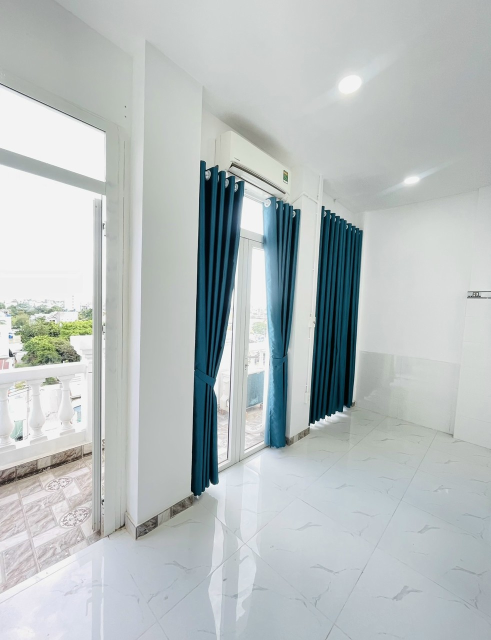 Cho thuê CHDV trốn or có nội thất Hà Huy Giáp chỉ 2.5 triệu