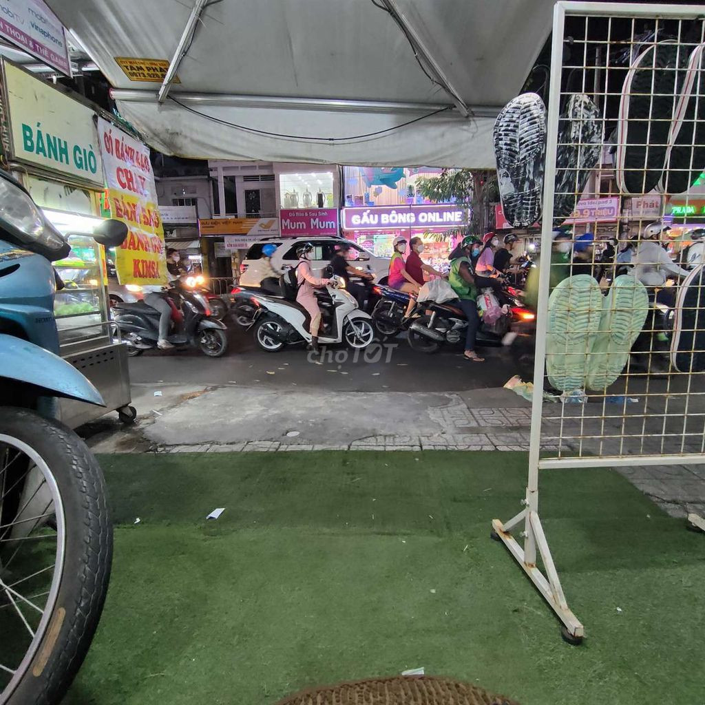 Cho thuê nguyên căn mặt tiền 506, Quang Trung, Phường 10, Quận Gò Vấp, Tp Hồ Chí Minh