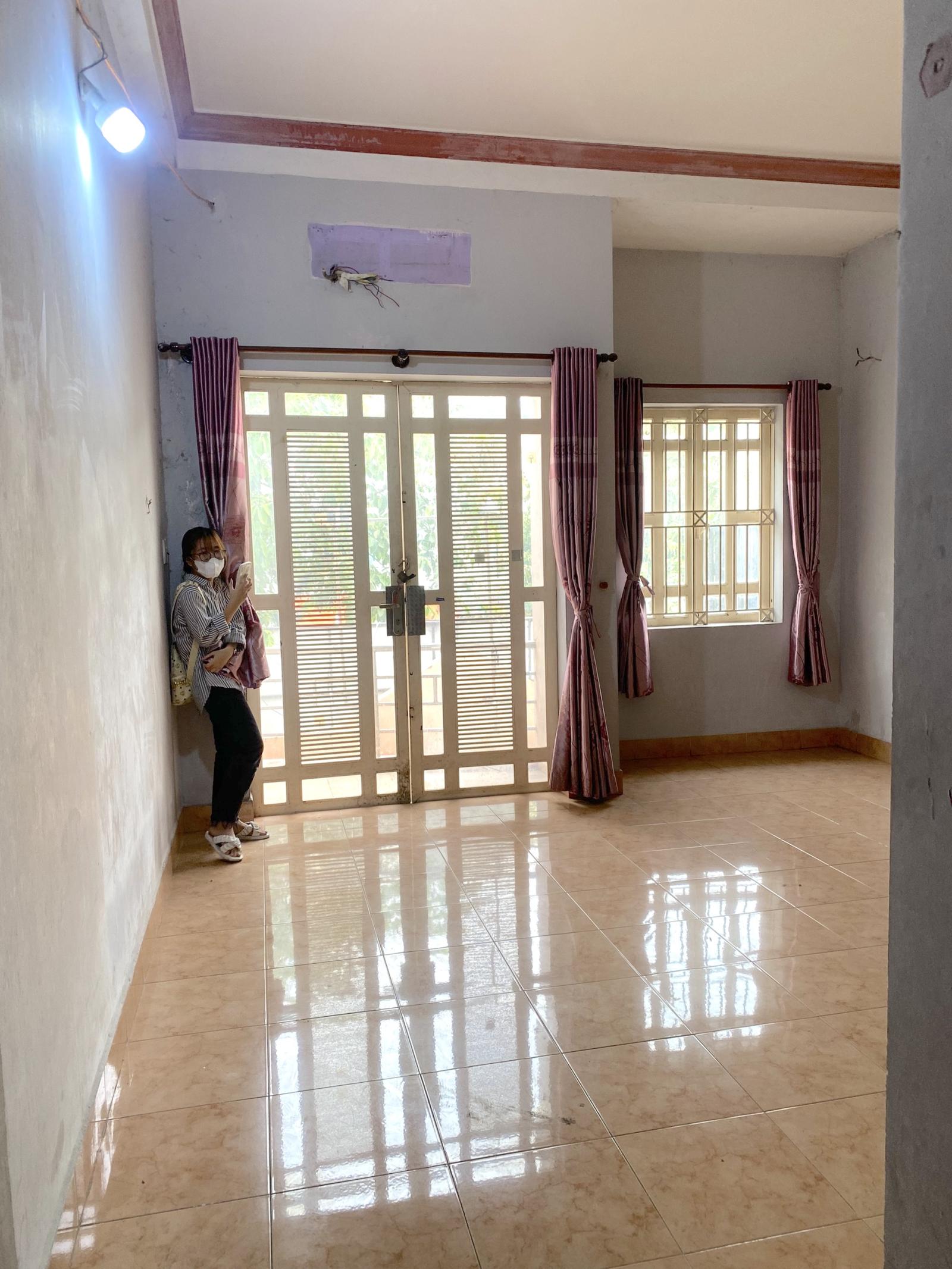 Nhà MT Nguyễn Thái Sơn 4.8x18 Trệt.3L.6P.5wc.Đa Ngành