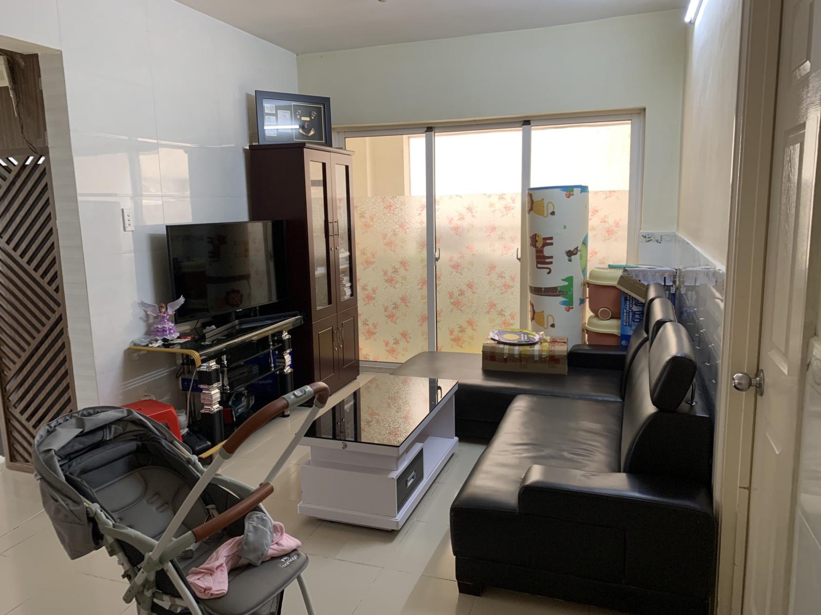 Cho thuê căn hộ chung cư Bàu Cát 2 Tân Bình, 80m2 3PN 2WC đầy đủ nội thất, căn góc thoáng mát 